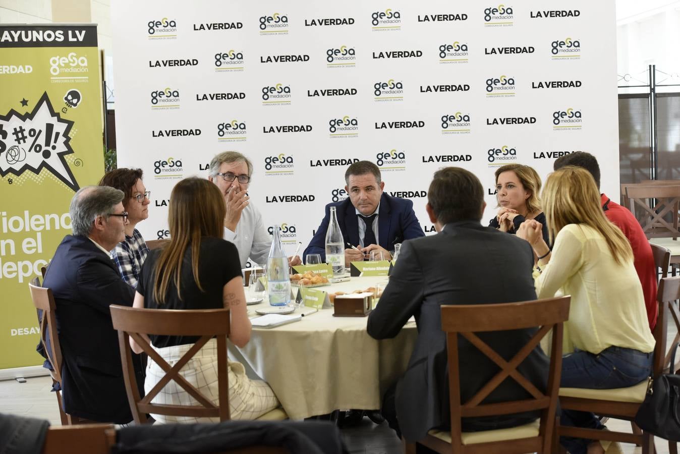 Un desayuno de 'La Verdad' y Gesa Mediación pone sobre la mesa la necesidad de inculcar valores a escolares y padres para frenarlo