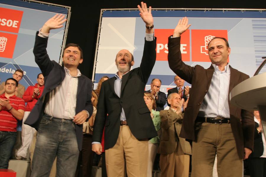 El exvicepresidente participó en la presentación de Ignacio Segado como candidato del PSOE a la alcaldía de Cartagena, en mayo de 2007. 