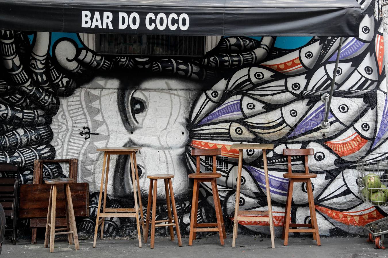 Sao Paulo, la mayor ciudad de Sudamérica, es considerada como una de las capitales mundiales del arte urbano al aire libre. En sus calles proliferan cada año cientos de grafitis, los cuales se expanden por los grisáceos muros y edificios de esta metrópoli de más de 12 millones de habitantes. Sao Paulo es una de las sedes de la Copa América de Fútbol que se celebrará en Brasil entre el 14 de junio y el 7 de julio.