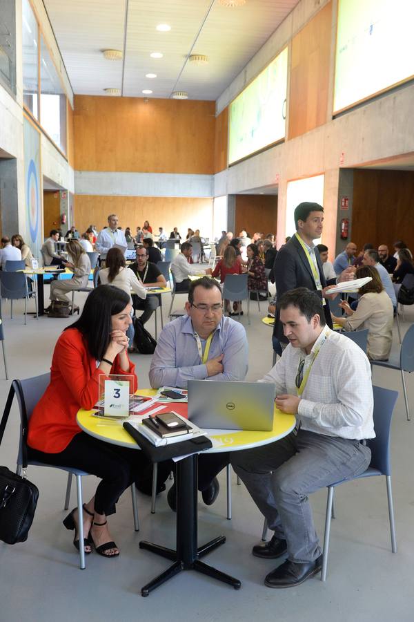 Unas 450 empresas, centros tecnológicos e instituciones del sector tecnológico agroalimentario y de 16 países diferentes participan en la novena edición de las jornadas 'Food Brockerage Event'.