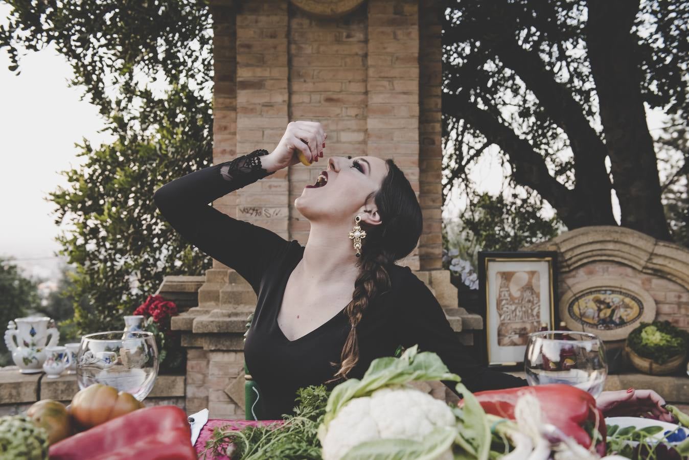 Cuatro mujeres se reúnen en una doble reivindicación, para poner en valor la tradición flamenca en Murcia.
