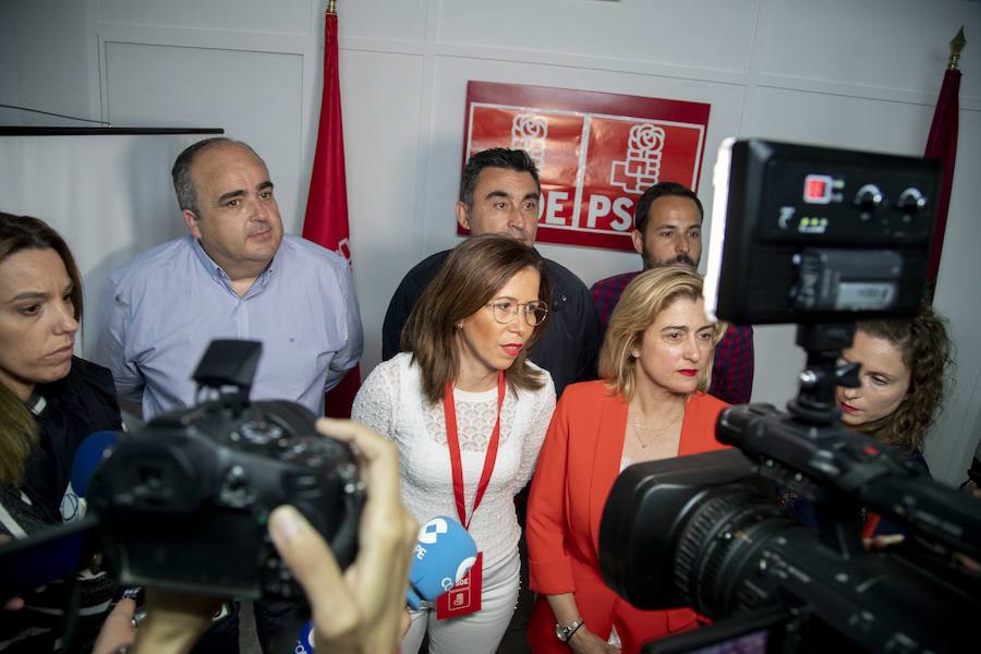 «Hemos conseguido casi 2.500 votos y un par de puntos más que en los comicios municipales anteriores, pero no hemos sacado el resultado esperado. No estamos satisfechos, pero tenemos que acatar lo que dicen las Urnas», declaró Ana Belén Castejón sobre sus resultados