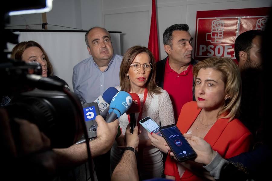 «Hemos conseguido casi 2.500 votos y un par de puntos más que en los comicios municipales anteriores, pero no hemos sacado el resultado esperado. No estamos satisfechos, pero tenemos que acatar lo que dicen las Urnas», declaró Ana Belén Castejón sobre sus resultados