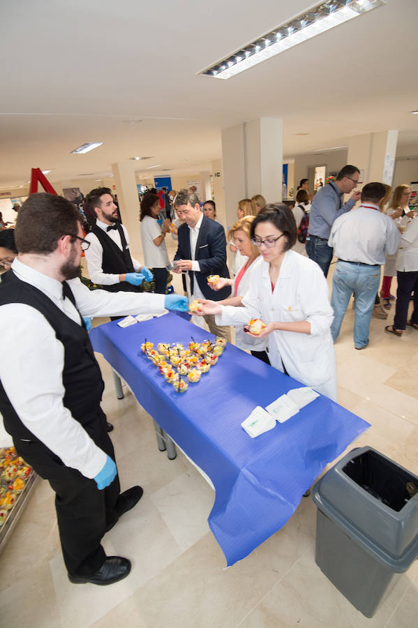 La actividad organizada por el hospital Virgen de la Arrixaca promueve diversas recomendaciones para prevenir enfermedades como la obesidad o las patologías cardiovasculares