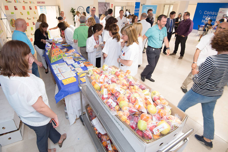 La actividad organizada por el hospital Virgen de la Arrixaca promueve diversas recomendaciones para prevenir enfermedades como la obesidad o las patologías cardiovasculares