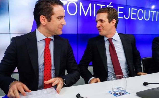 Casado, junto a su secretario general, García Egea, en el Comité Ejecutivo del lunes en la sede de Génova. 