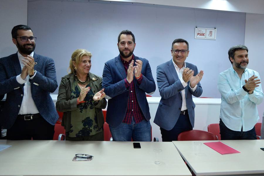 El secretario general del PSRM muestra su voluntad de iniciar de inmediato las reuniones «con luz y taquígrafos» e invita a los líderes nacionales de Ciudadanos a que visiten la Región «para que vean 155 razones para el cambio»