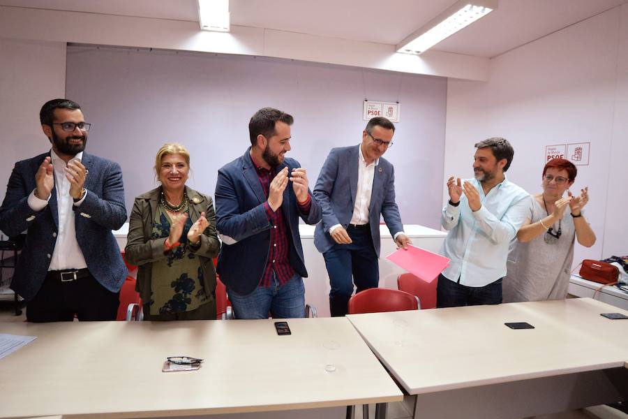 El secretario general del PSRM muestra su voluntad de iniciar de inmediato las reuniones «con luz y taquígrafos» e invita a los líderes nacionales de Ciudadanos a que visiten la Región «para que vean 155 razones para el cambio»