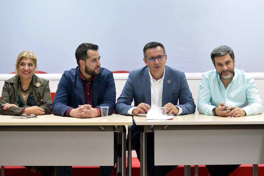 El secretario general del PSRM muestra su voluntad de iniciar de inmediato las reuniones «con luz y taquígrafos» e invita a los líderes nacionales de Ciudadanos a que visiten la Región «para que vean 155 razones para el cambio»
