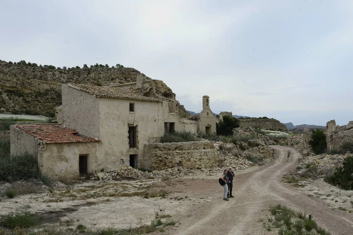 Vista de Los Allozos, pedanía de Aledo abandonada. 