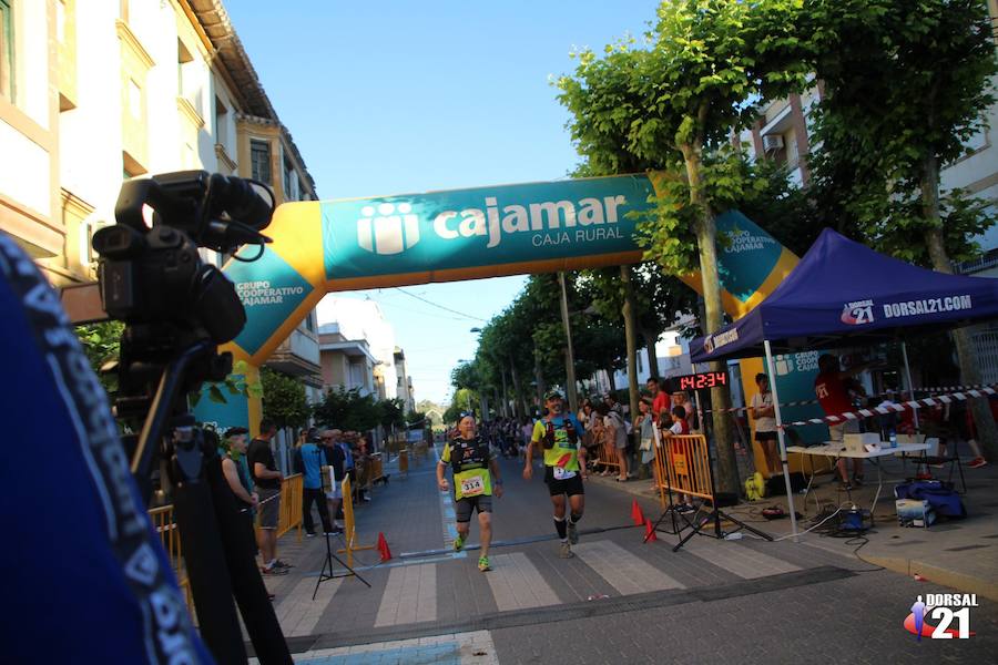 El corredor del C.D. Filippedes Moratalla completa el recorrido en 1 hora y 24 minutos, por el registro de 1 hora y 40 minutos de la atleta del Mobel Automenor Running Club