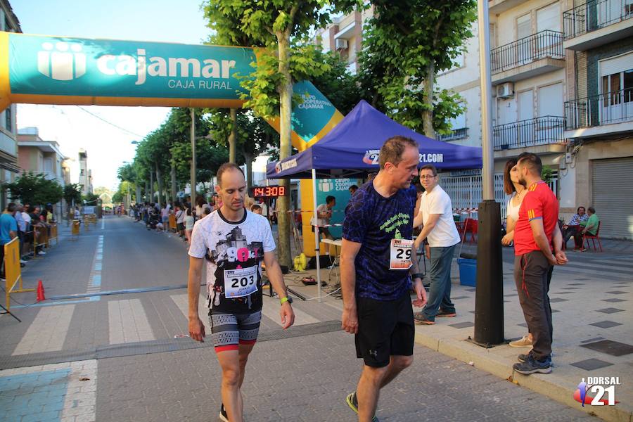 El corredor del C.D. Filippedes Moratalla completa el recorrido en 1 hora y 24 minutos, por el registro de 1 hora y 40 minutos de la atleta del Mobel Automenor Running Club