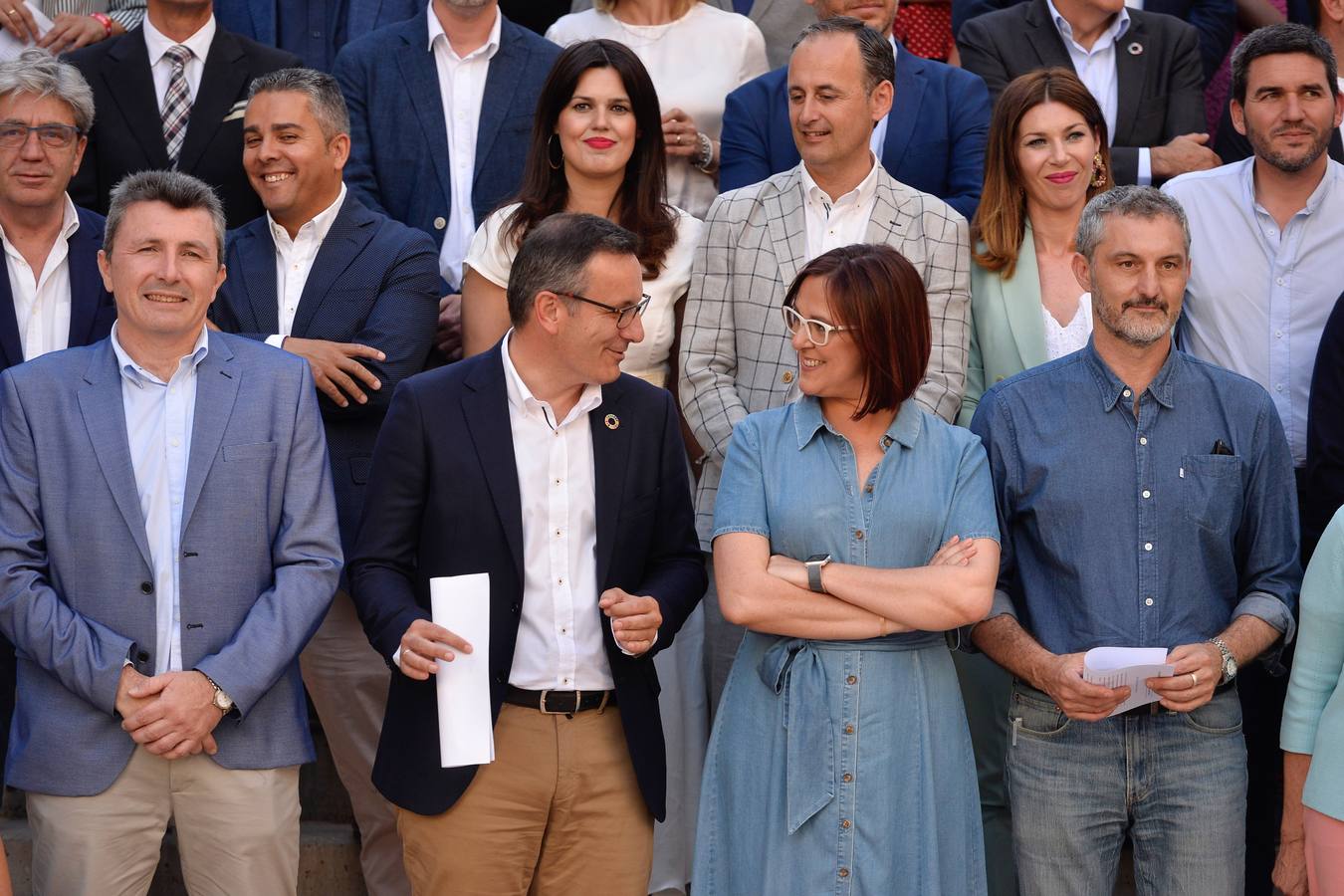 La entrega de las actas de diputados autonómicos que recogieron los 45 representantes de PSOE, PP, Cs, Vox y Podemos tuvo lugar en la Ciudad de la Justicia de Murcia.