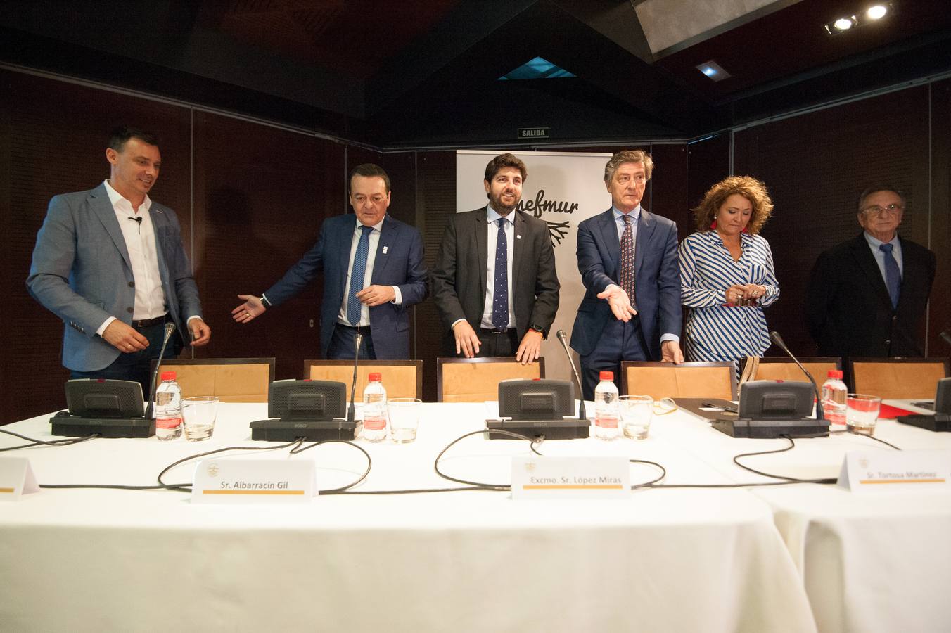 Los presidentes de Amefmur y Croem instan a seguir con políticas de rebajas fiscales, eliminar trabas e invertir más en infraestructuras para fortalecer el crecimiento. 