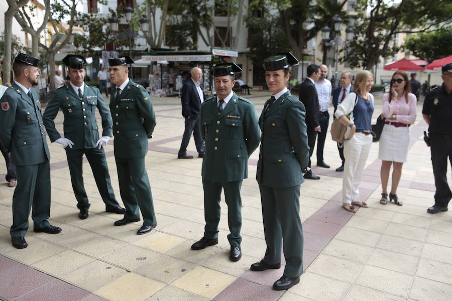 El acto institucional estuvo marcado por las negociaciones para los pactos en la Comunidad y en varios ayuntamientos de la Región