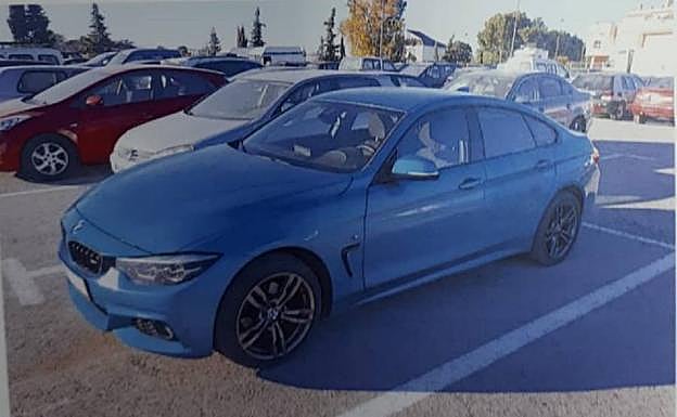 El vehículo robado en la República Checa y localizado en Lorca.