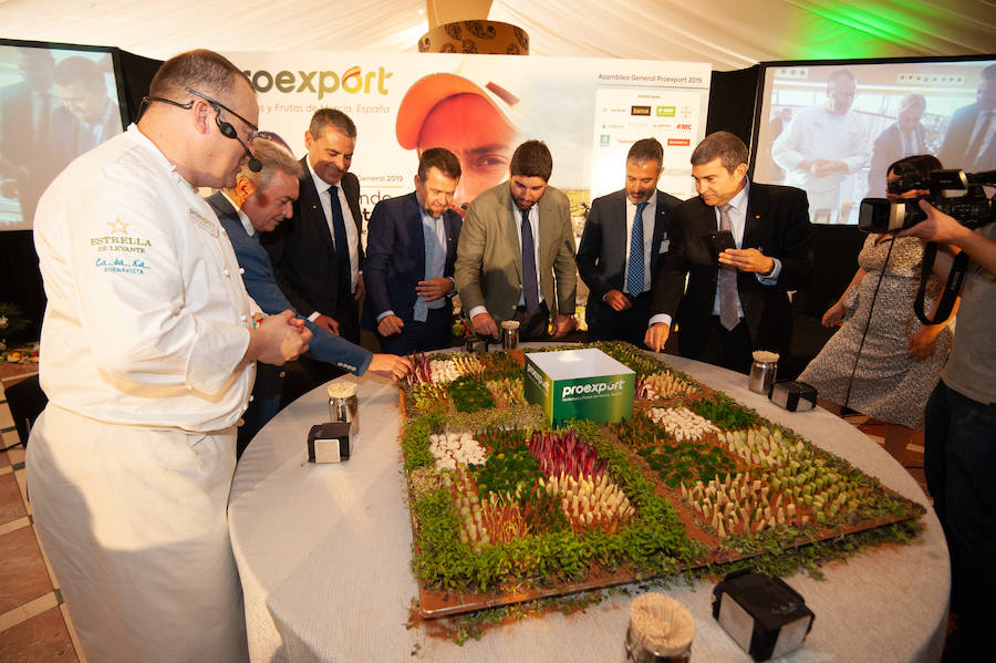 López Miras anuncia durante la clausura de la asamblea general de Proexport la convocatoria de ayudas por valor de 1,6 millones para la modernización de regadíos