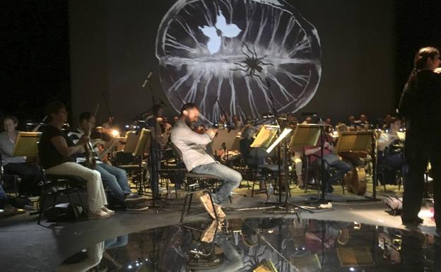 Los músicos de la Sinfónica, durante un ensayo de 'Carmina Burana'. 