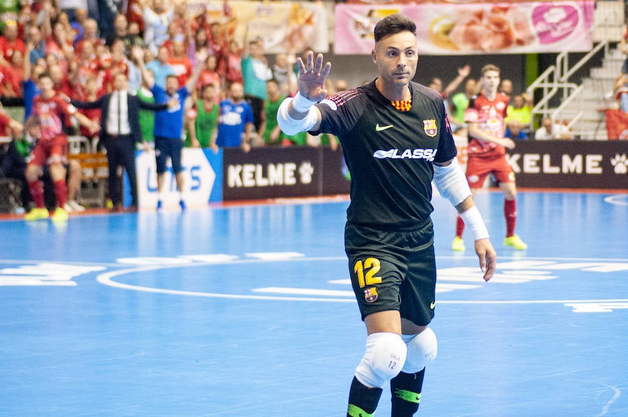 Los de Giustozzi remontaron una desventaja de dos goles para ganar en la tanda tras empatar a 3; serán campeones si ganan el lunes en el Palacio