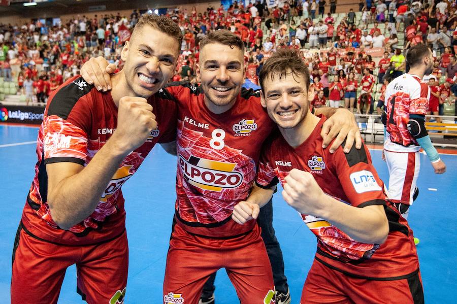 Los de Giustozzi remontaron una desventaja de dos goles para ganar en la tanda tras empatar a 3; serán campeones si ganan el lunes en el Palacio