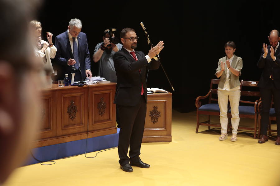 Lorca pasa a manos del PSOE con los votos de IU y Cs después de que el socialista Diego José Mateos arrebatara la alcaldía a Fulgencio Gil y diera cabida en el gobierno municipal al edil de la formación naranja como primer teniente de alcalde