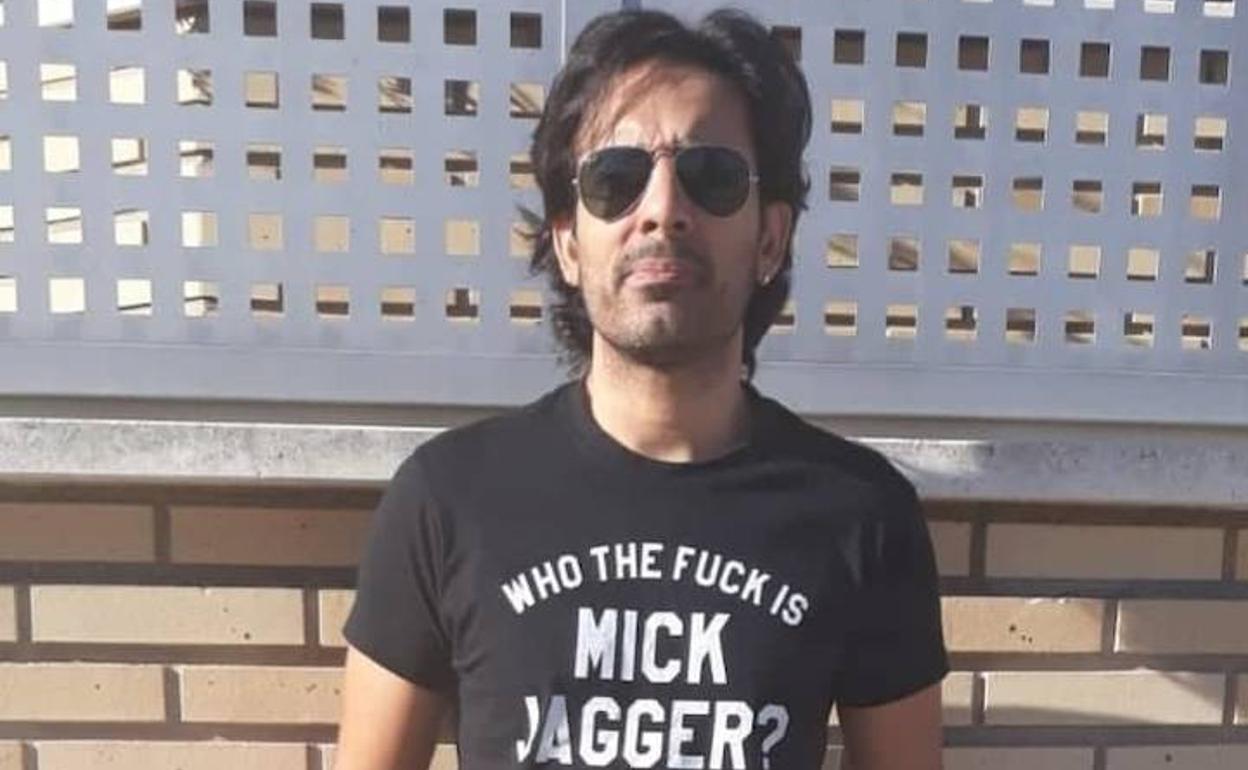 Versos, amistad, whisky y canciones