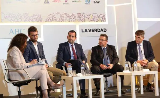 Yolanda Gómez Rojo, Pedro Díaz, Pablo Flores, Jesús López Martínez y Ángel Poto. 