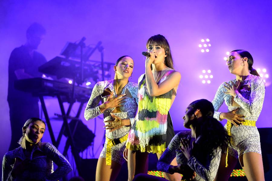 La cantante catalana congregó a varios miles de personas en la plaza de toros de Murcia para presentar su primer disco 'Spoiler'