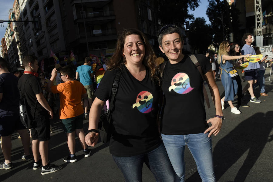 El centro la capital vuelve a teñirse de color para visibilizar las reivindicaciones del colectivo LGTBI+