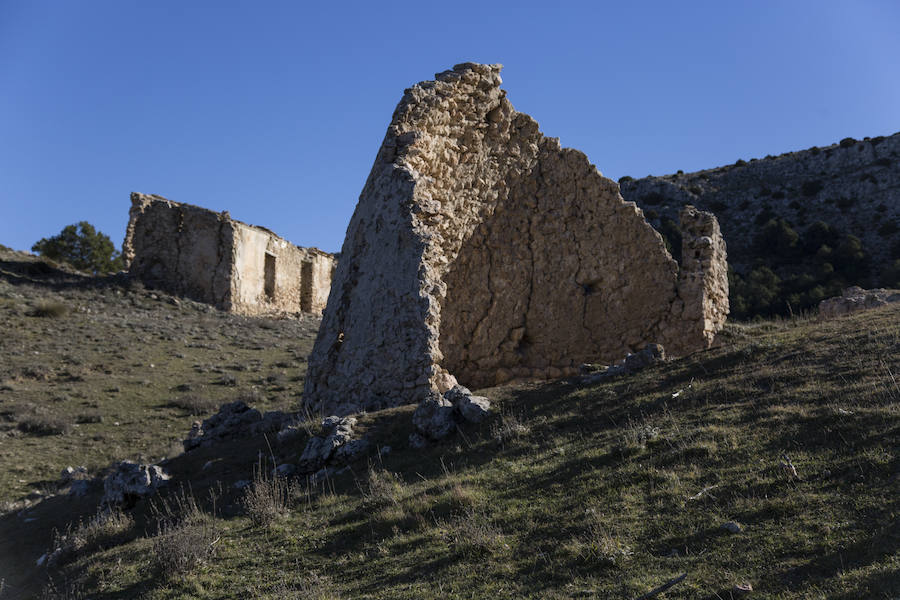 El Plan Director de los Pozos de la Nieve plantea la recuperación de un conjunto etnográfico ahora en ruinas con actuaciones valoradas en un millón de euros durante diez años