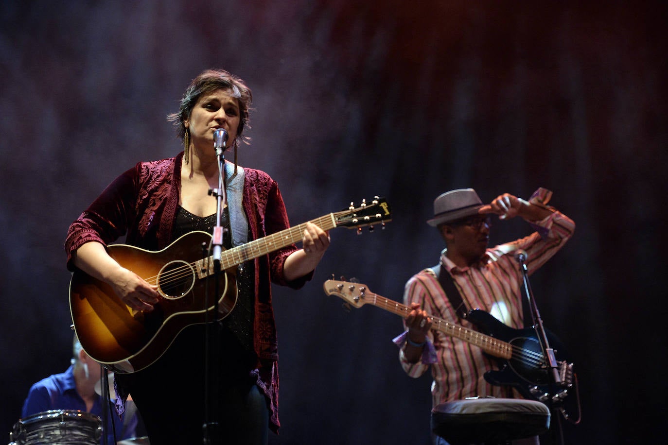 Fotos: Madeleine Peyroux, voz de altura en el Malecón