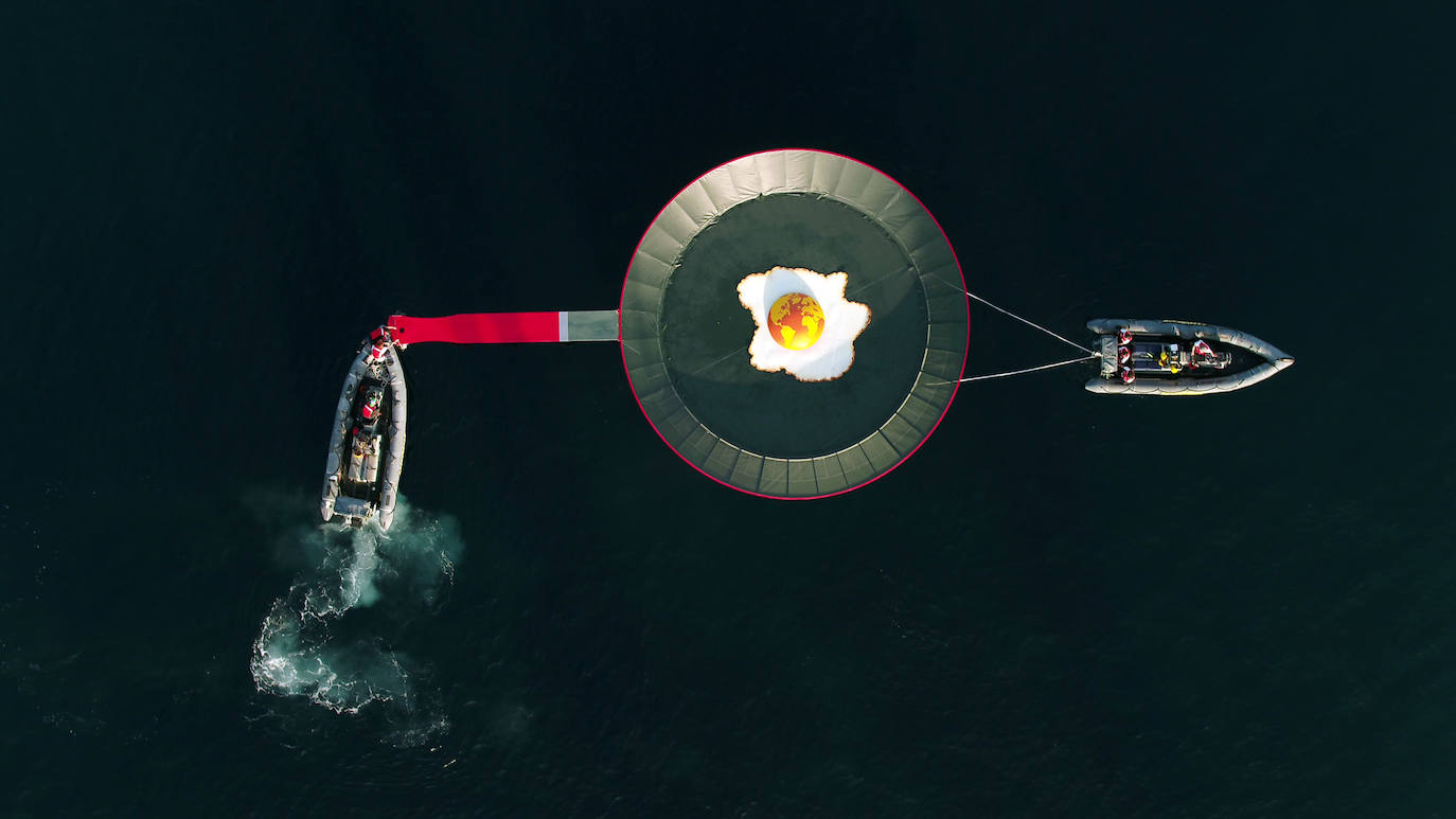 La iniciativa llevada a cabo por Greenpeace alerta sobre el aumento de las temperaturas, especialmente en los océanos, que acumulan gran parte del calor