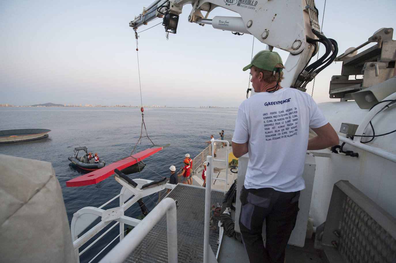 La iniciativa llevada a cabo por Greenpeace alerta sobre el aumento de las temperaturas, especialmente en los océanos, que acumulan gran parte del calor