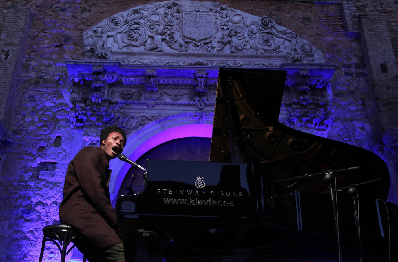 Benjamine Clementine en la Catedral Vieja, en 2019. 