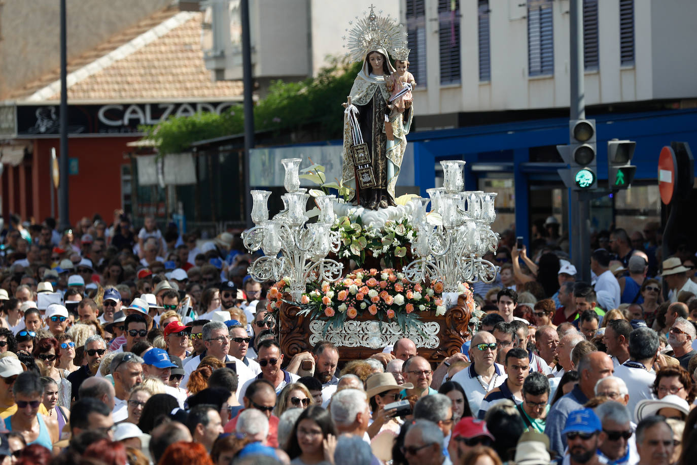 La jornada finaliza esta madrugada con la procesión de regreso desde la parroquia de Lo Pagán, a partir de medianoche