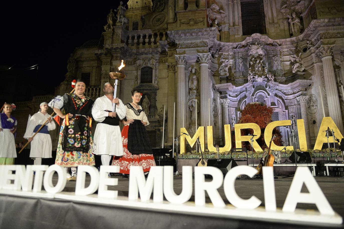 Fotos: El folclore inunda Murcia