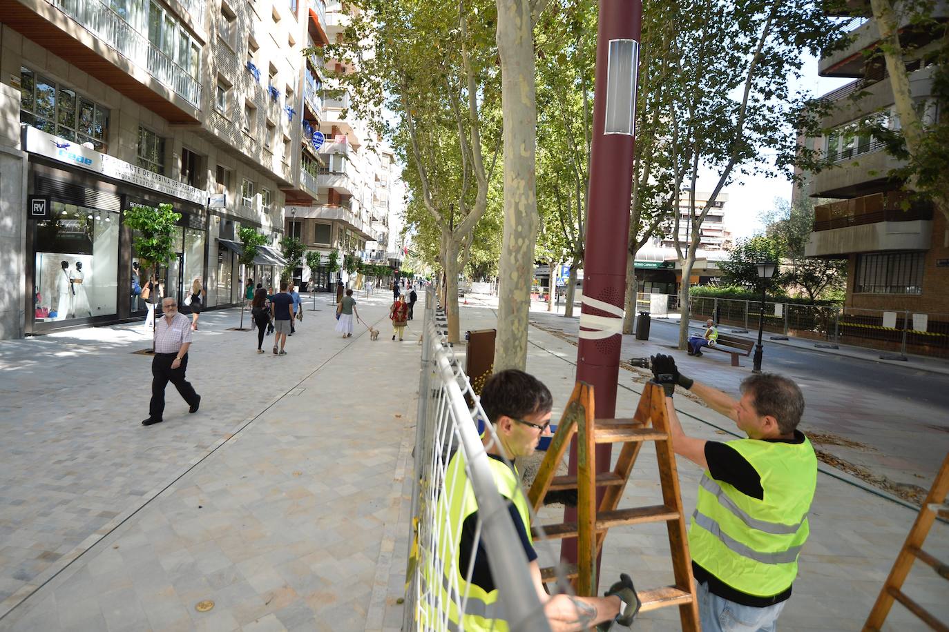 Finaliza la actuación en el eje oeste, entre el Museo Arqueológico y el edificio de la Tesorería de la Seguridad Social