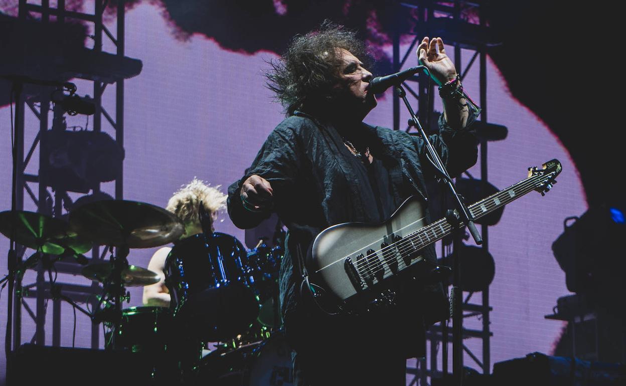 Robert Smith, durante el concierto de The Cure en el Mad Cool.