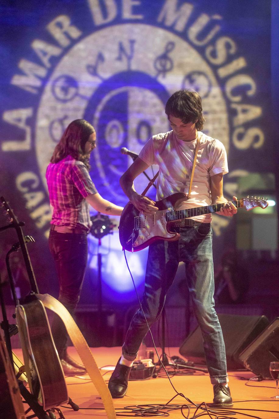 El festival cartagenero inaugura su 25 edición con la voz raspada de Elza Soares y el pop y la electrónica de Pongo