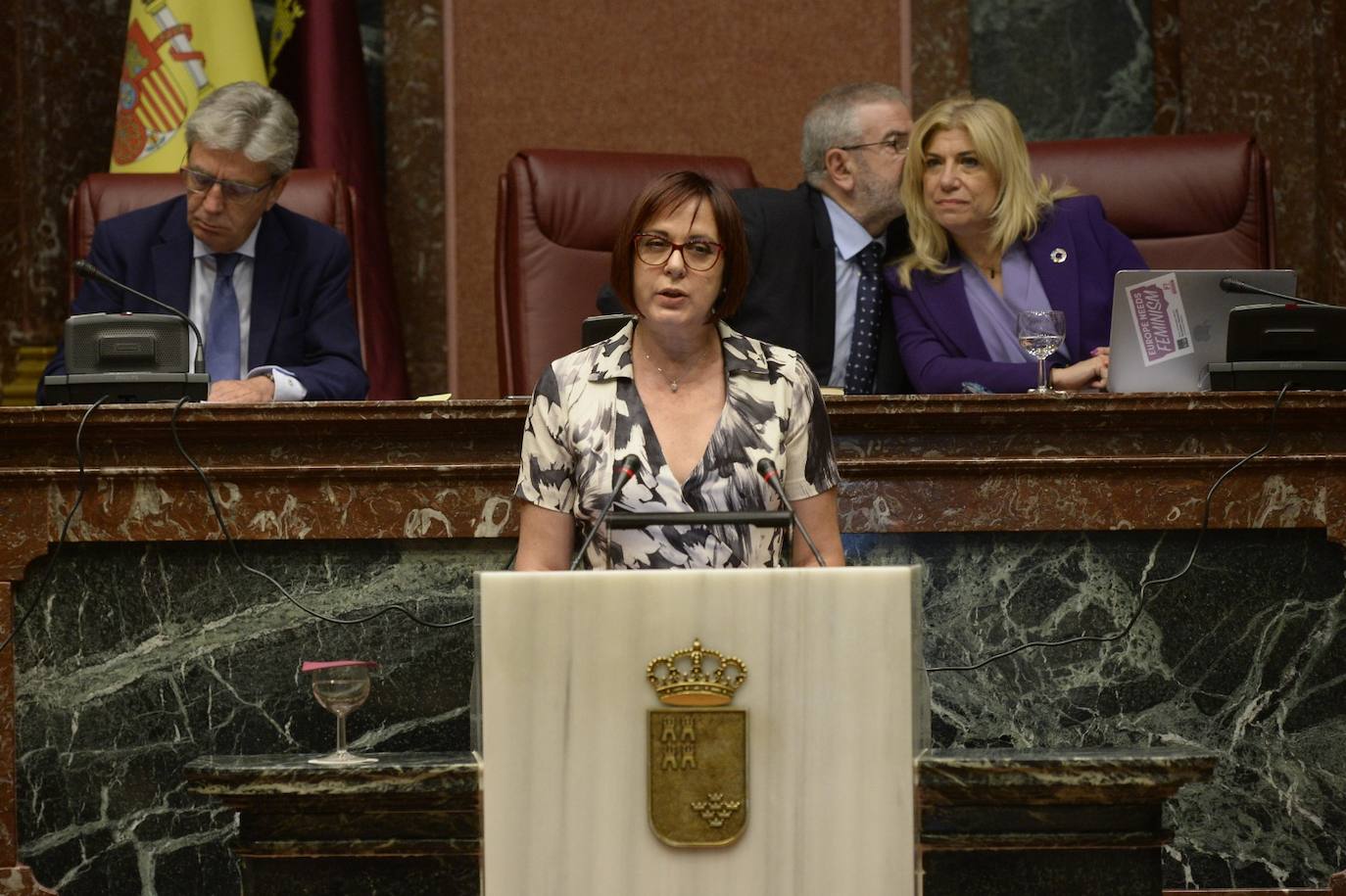 El candidato popular cierra, a la segunda, su elección como jefe del Ejecutivo regional, gracias al acuerdo programático cerrado la pasada semana con la formación naranja y el partido de Abascal