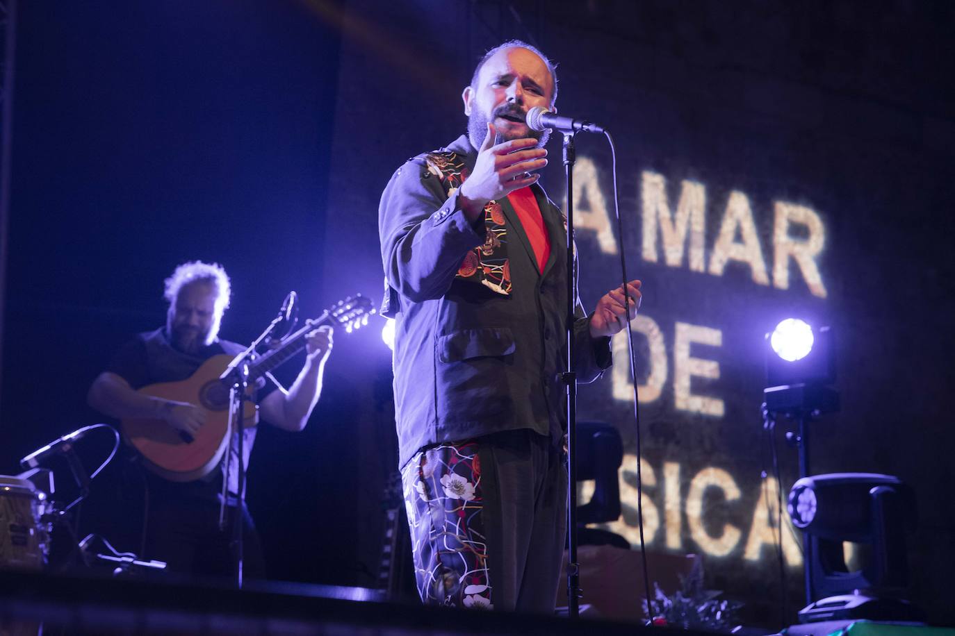 Niño de Elche, Los Hermanos Cubero y Amaia protagonizaron la noche del viernes en Cartagena.