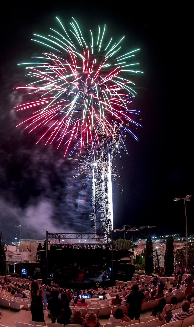 Velada irregular con la saga de los Morente para clausurar el festival La Mar de Músicas