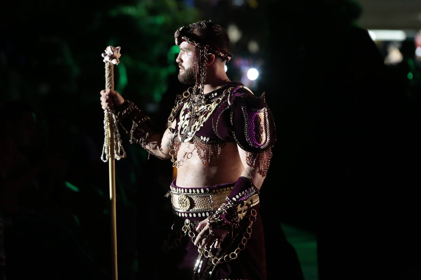 La plaza Antonio Cortijos de Águilas acogió anoche la Gran Gala de Elección de los Personajes del Carnaval 2020, un evento en el que los candidatos se dejaron al piel sobre el escenario para convencer al jurado. Los actos de esta fiesta continúan hoy, a partir de las 21.30 horas, con una muestra del Carnaval por el paseo Parra.