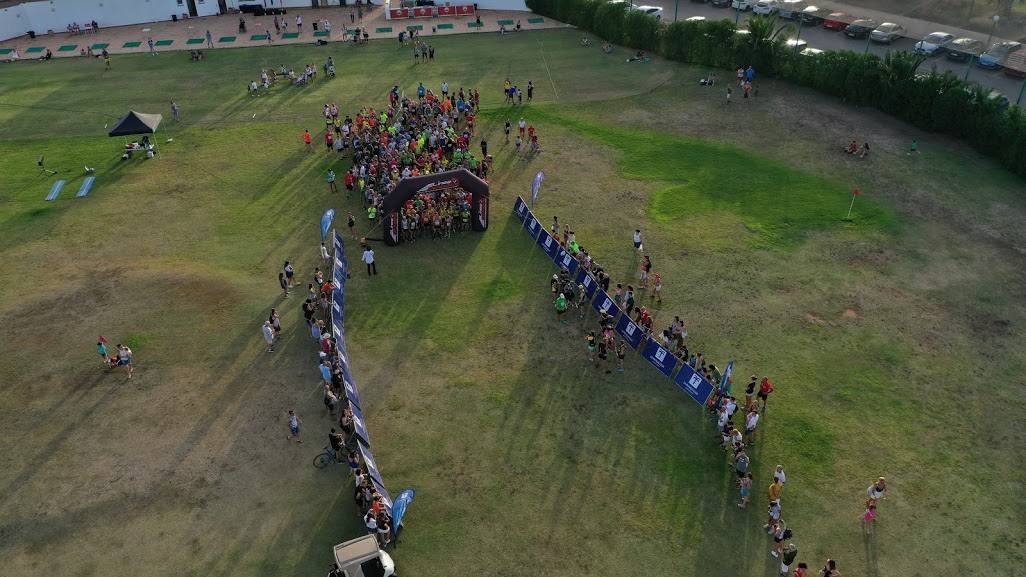 El corredor del Alumbres Sport completa el recorrido de 7 kilómetros en 23:39 minutos, por los 28:46 de la atleta del Grupo Alcaraz