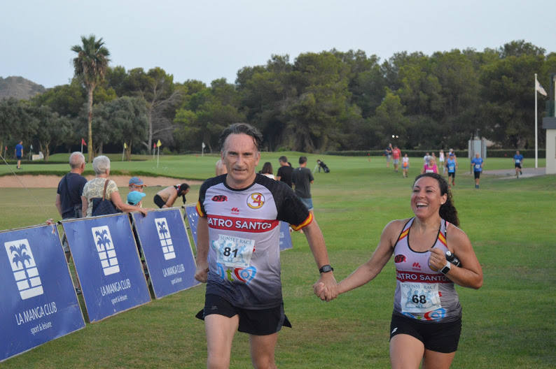 El corredor del Alumbres Sport completa el recorrido de 7 kilómetros en 23:39 minutos, por los 28:46 de la atleta del Grupo Alcaraz