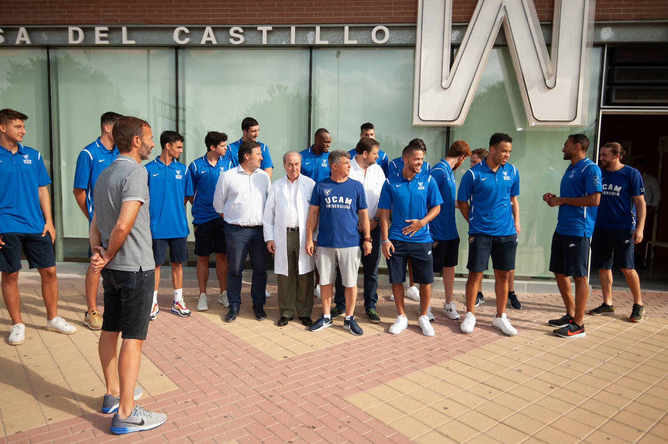 A las pruebas médicas han asistido todos los jugadores menos cuatro: Emanuel Cate, Rafa Luz, Dino Radoncic y Askia Booker