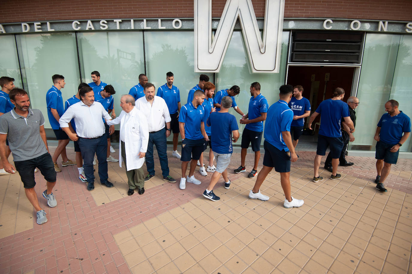 A las pruebas médicas han asistido todos los jugadores menos cuatro: Emanuel Cate, Rafa Luz, Dino Radoncic y Askia Booker