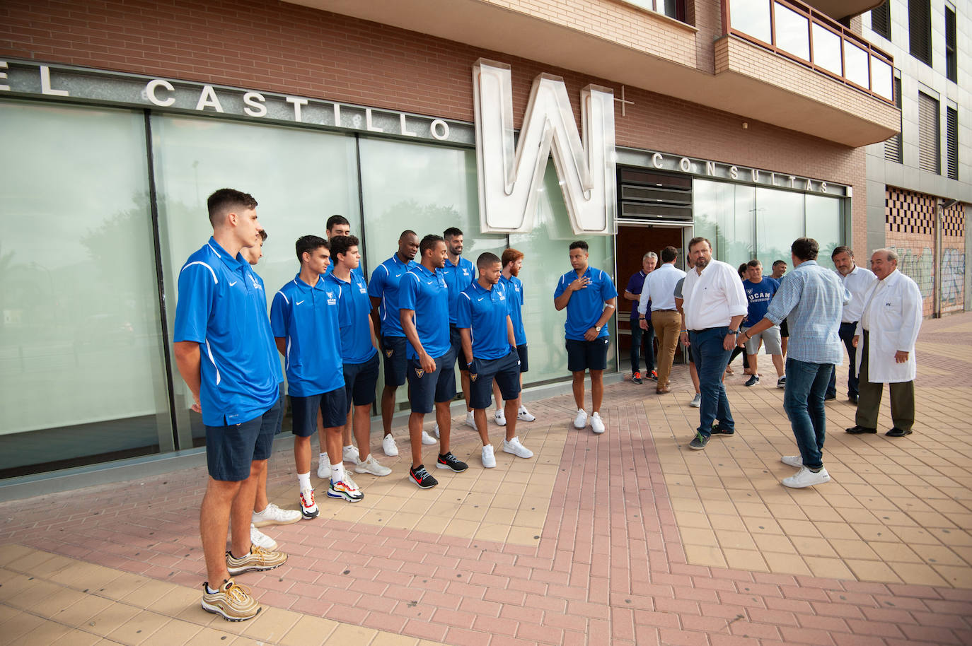 A las pruebas médicas han asistido todos los jugadores menos cuatro: Emanuel Cate, Rafa Luz, Dino Radoncic y Askia Booker