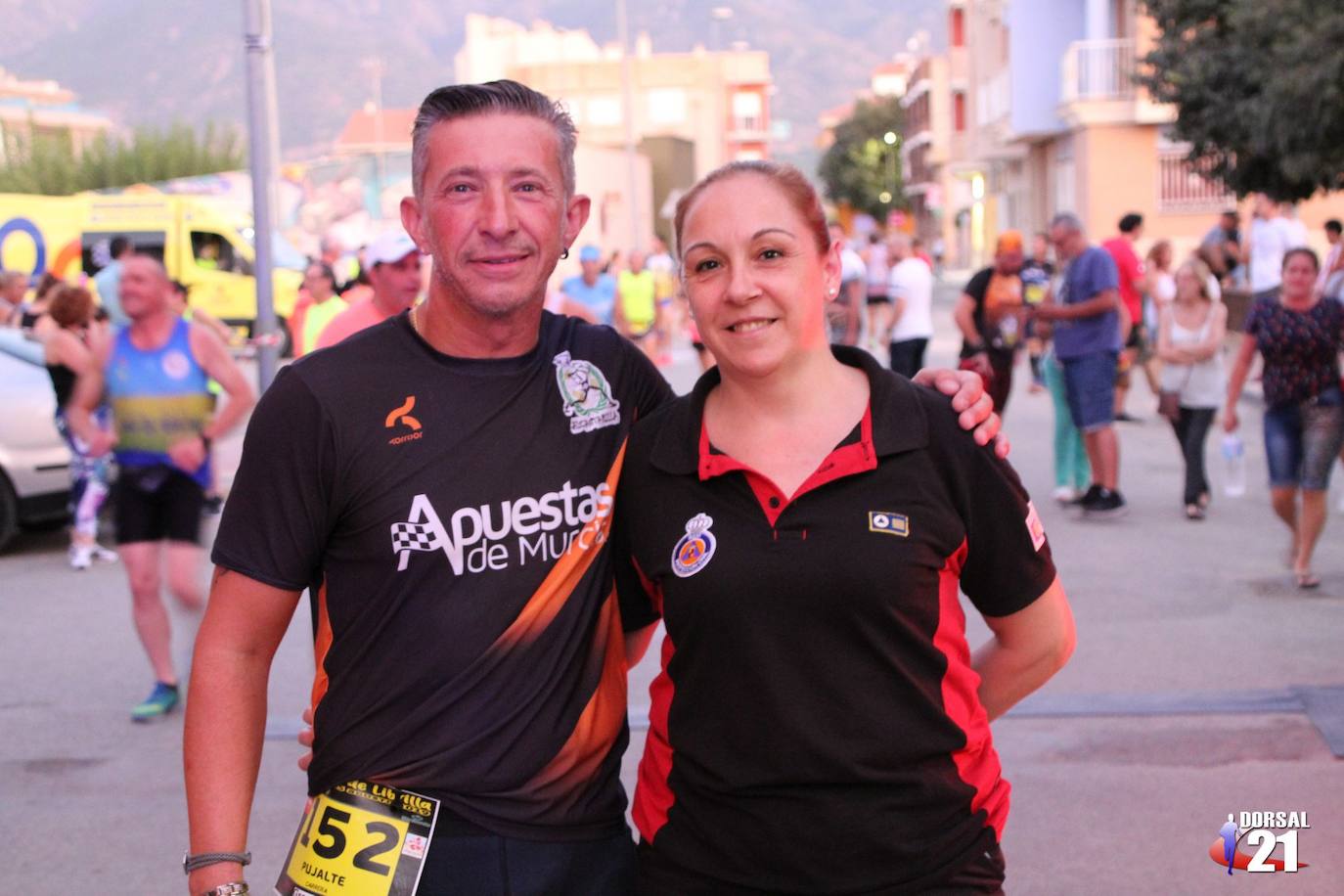 El atleta del Mobel Automenor Running Team se lleva el triunfo con un tiempo de 33:15 minutos, por los 40:45 para la corredora del C.D. Runtritón