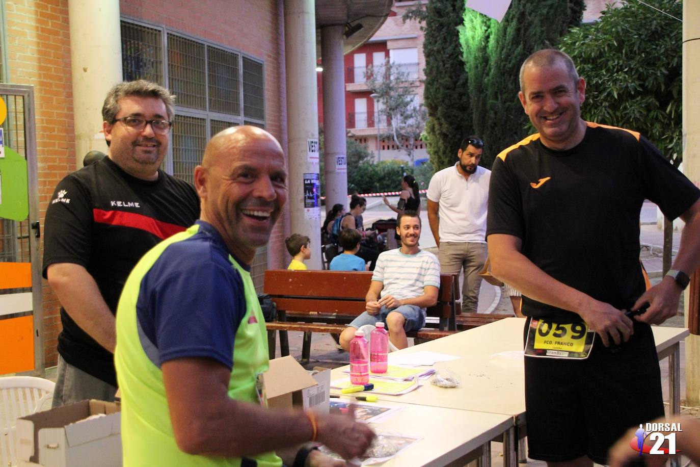 El atleta del Mobel Automenor Running Team se lleva el triunfo con un tiempo de 33:15 minutos, por los 40:45 para la corredora del C.D. Runtritón